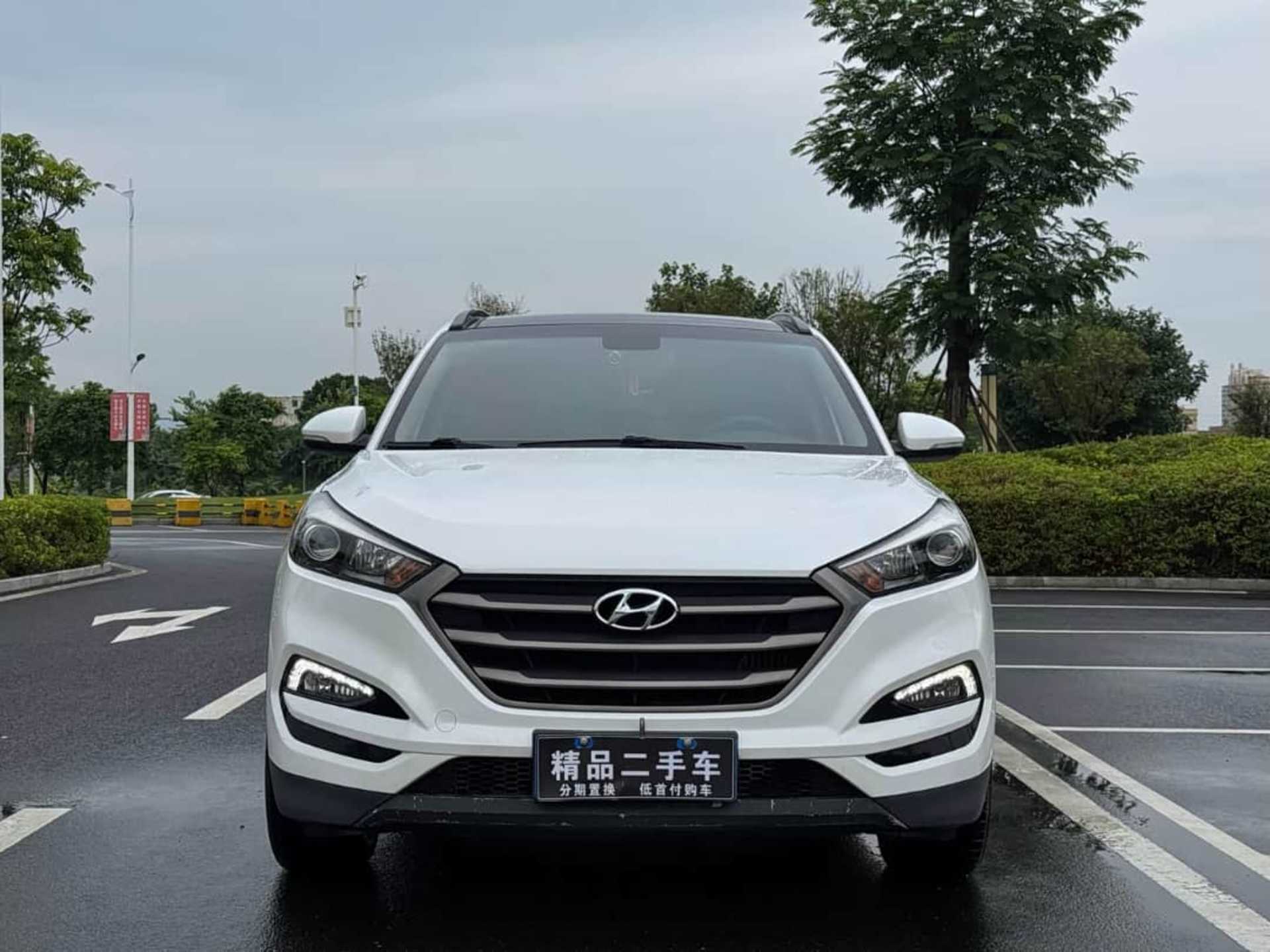 Hyundai Tucson - 1