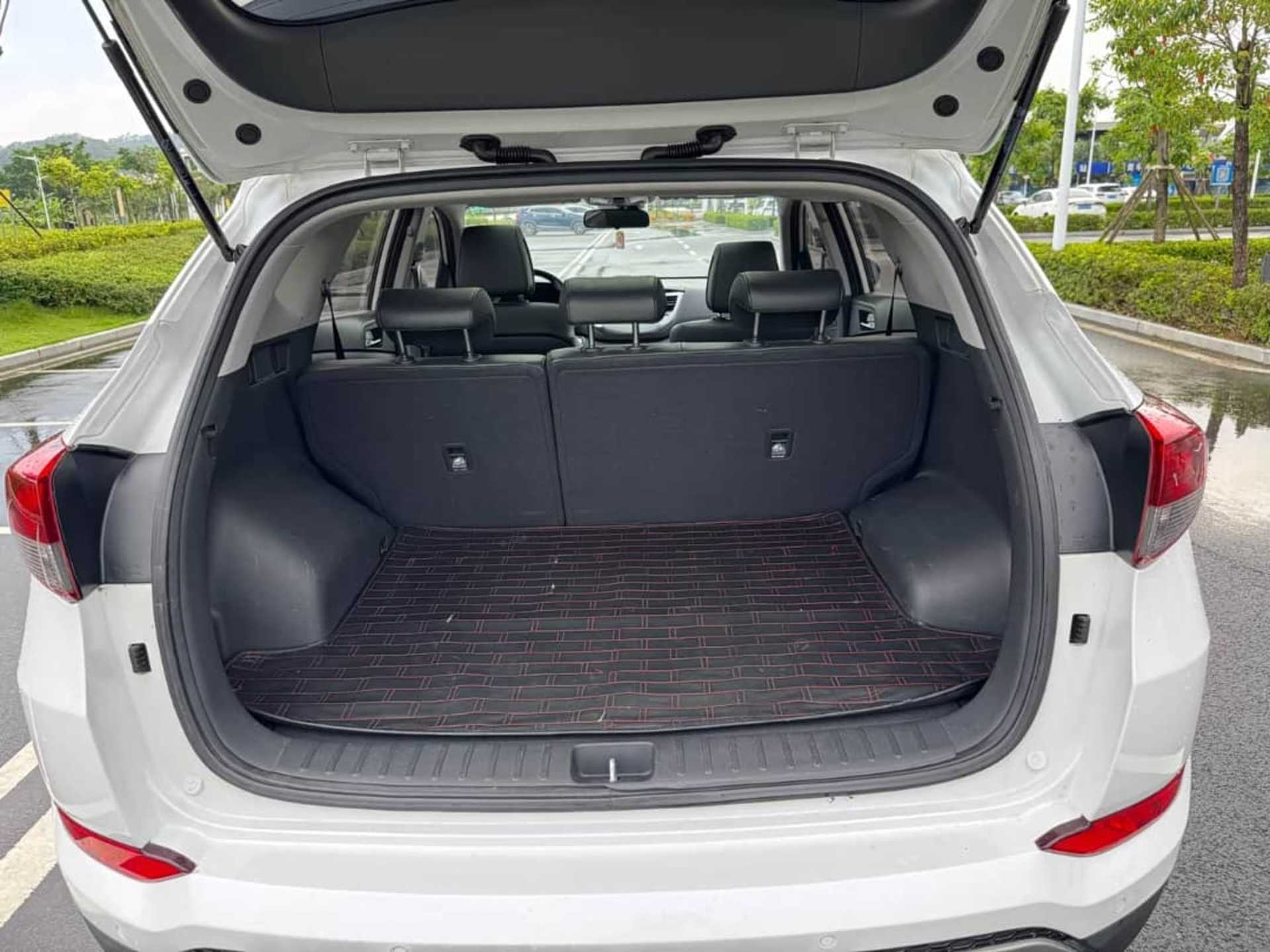 Hyundai Tucson - 7