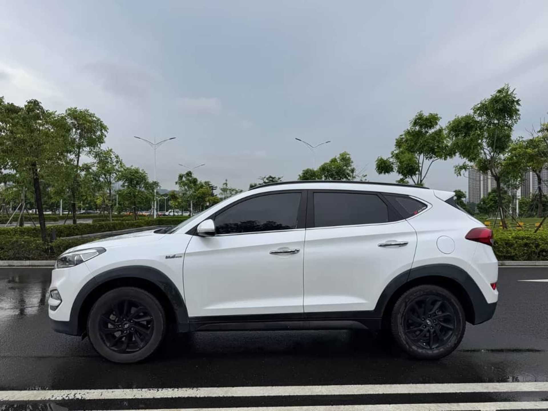 Hyundai Tucson - 9