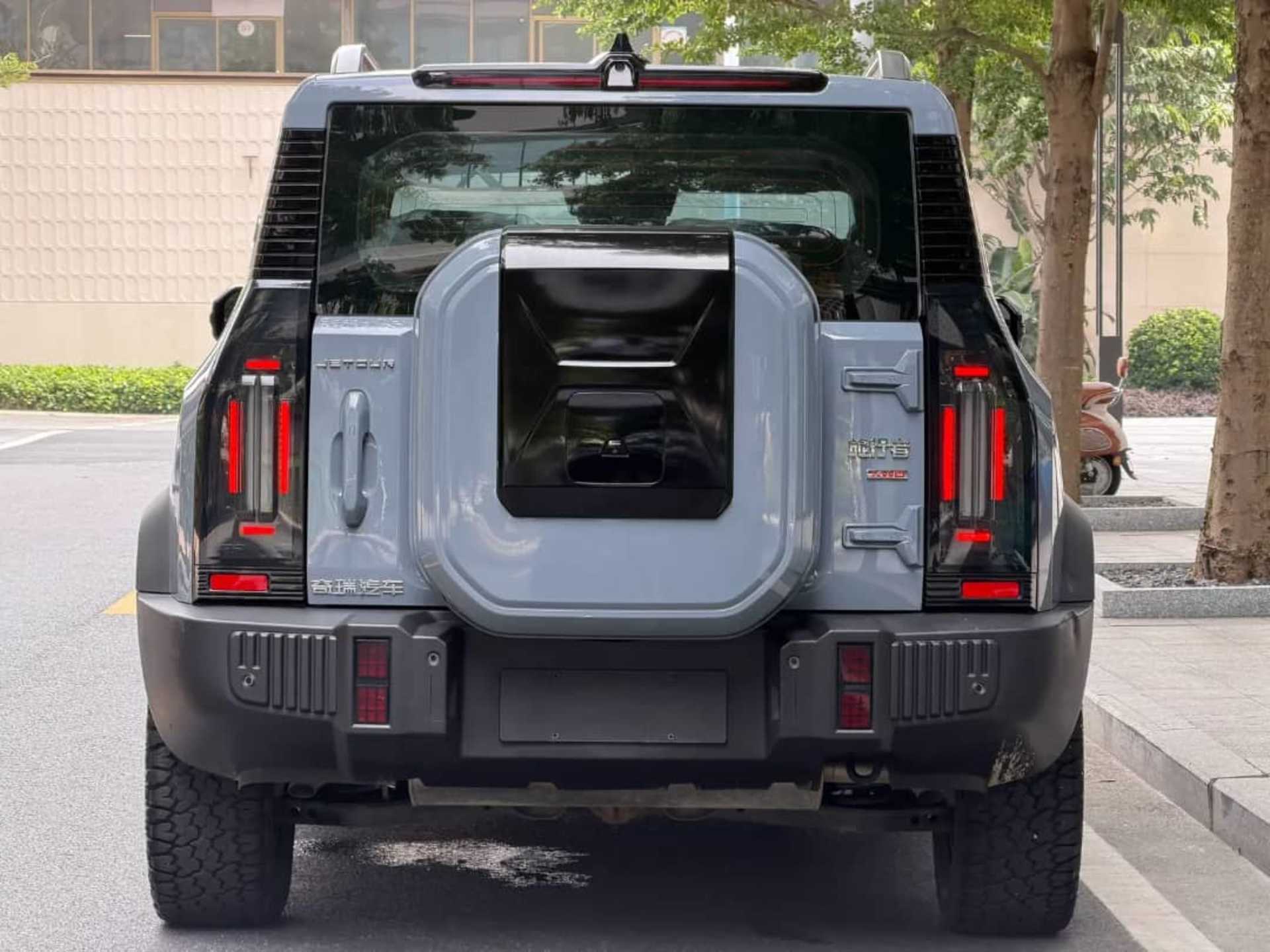 Jetour TRAVELER  - 10