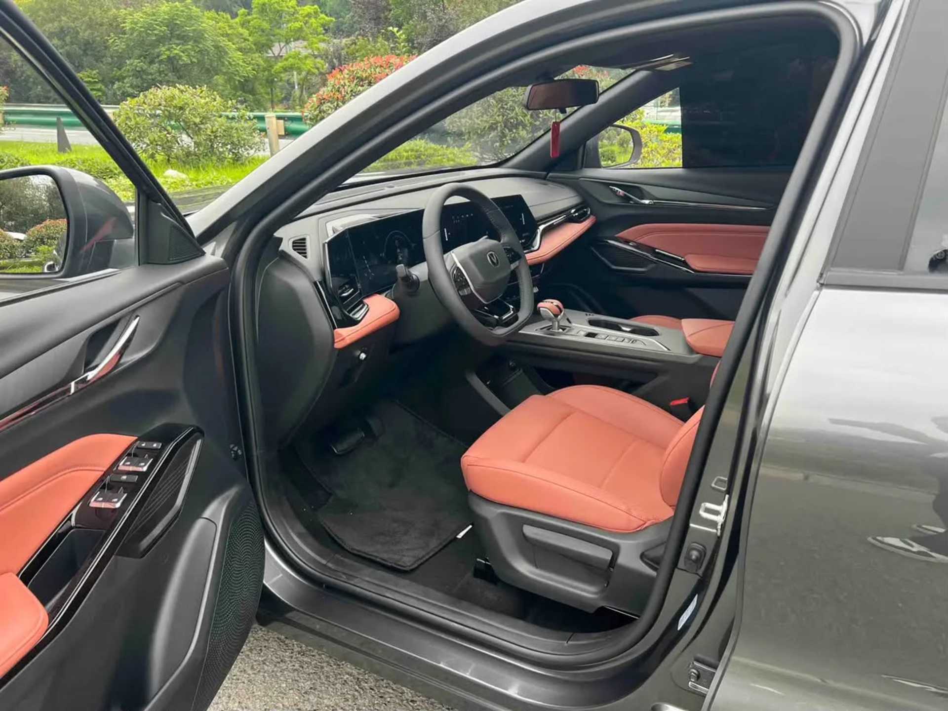 CHANGAN X5 Plus - 2