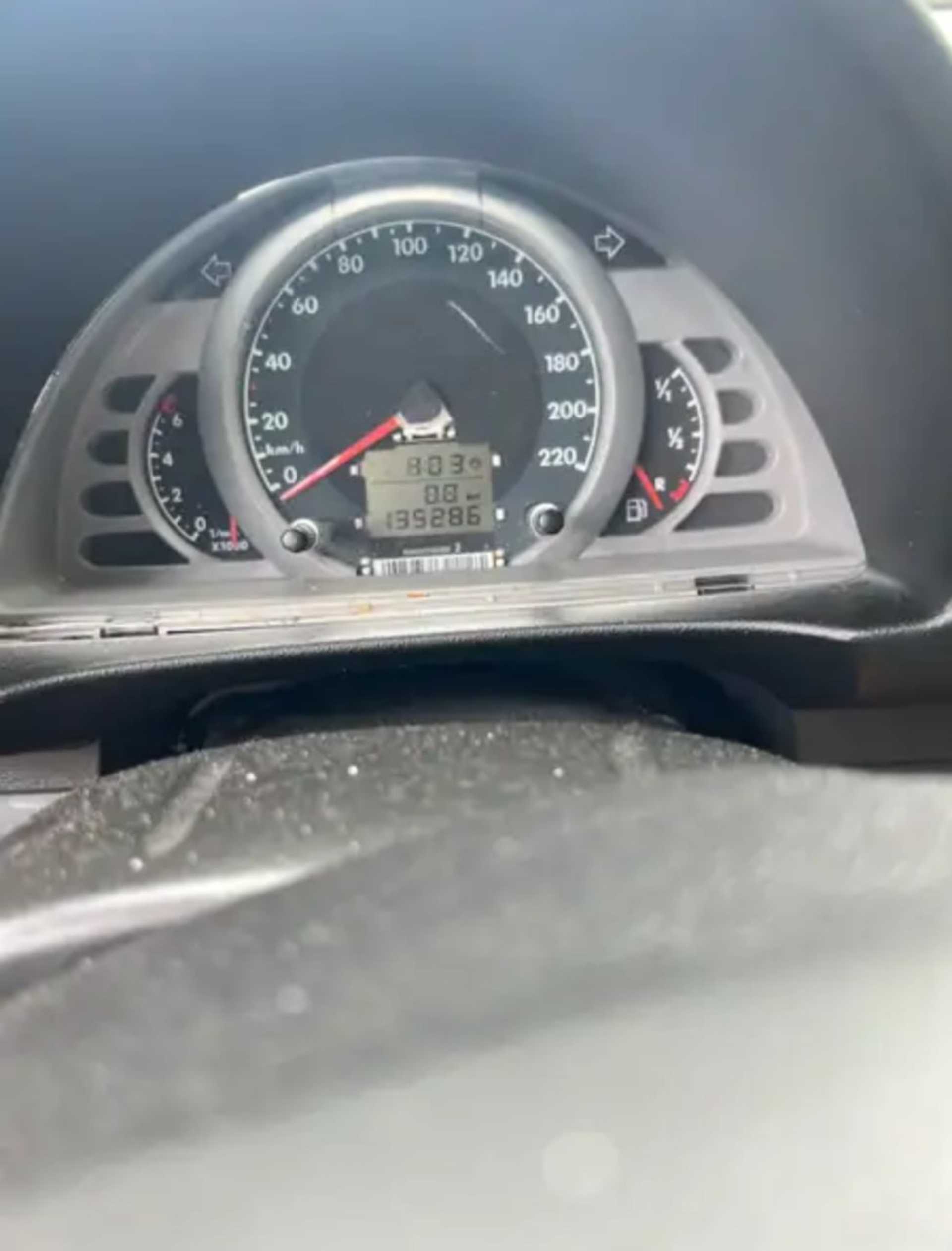 Volkswagen FOX - 2