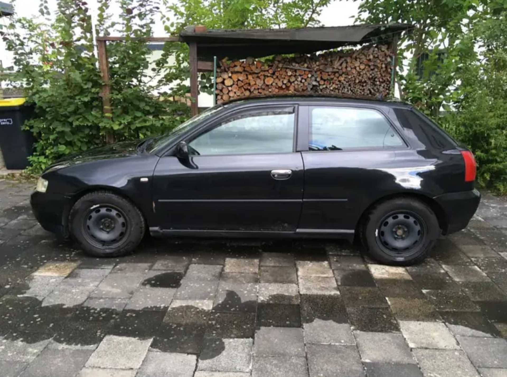 Audi A3 1.6 Ambiente - 4