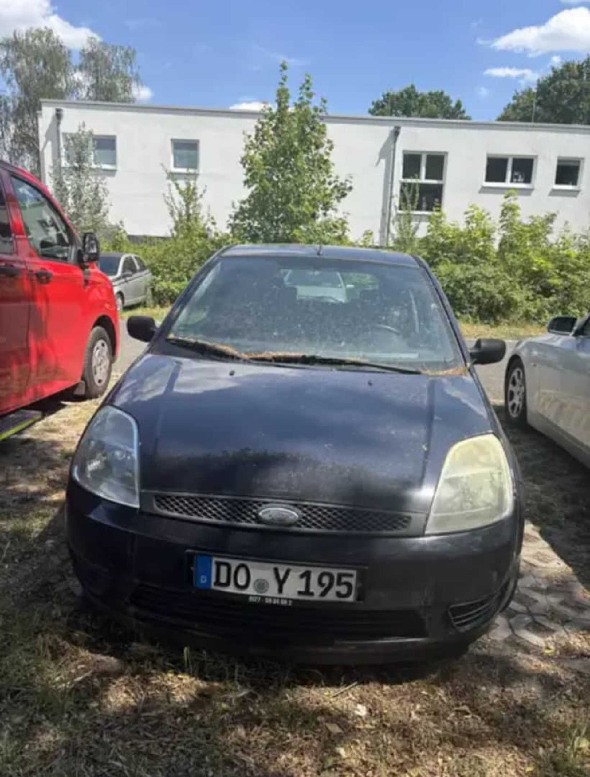Ford Fiesta 1.3 Ambiente - 1