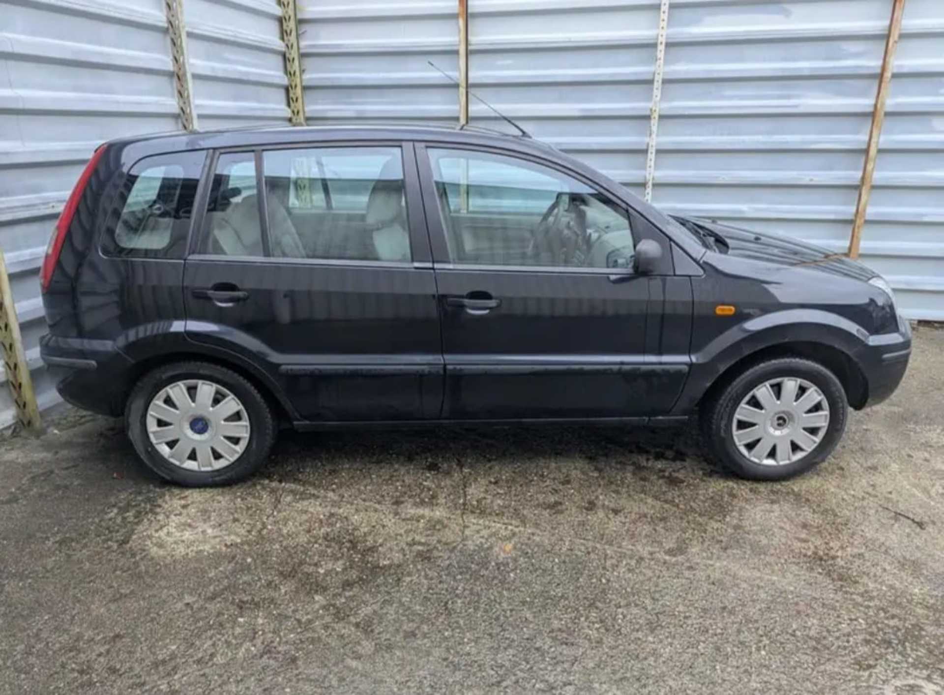 Ford Fusion - 7