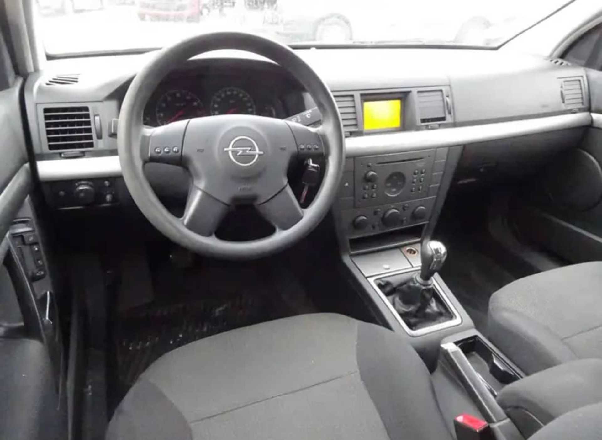 Opel Vectra - 2