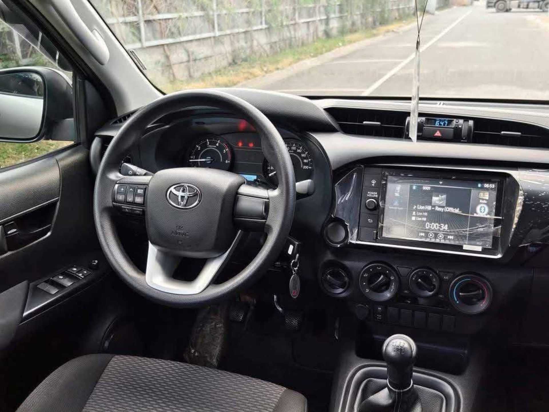 Toyota Hilux REVO D4D - 2