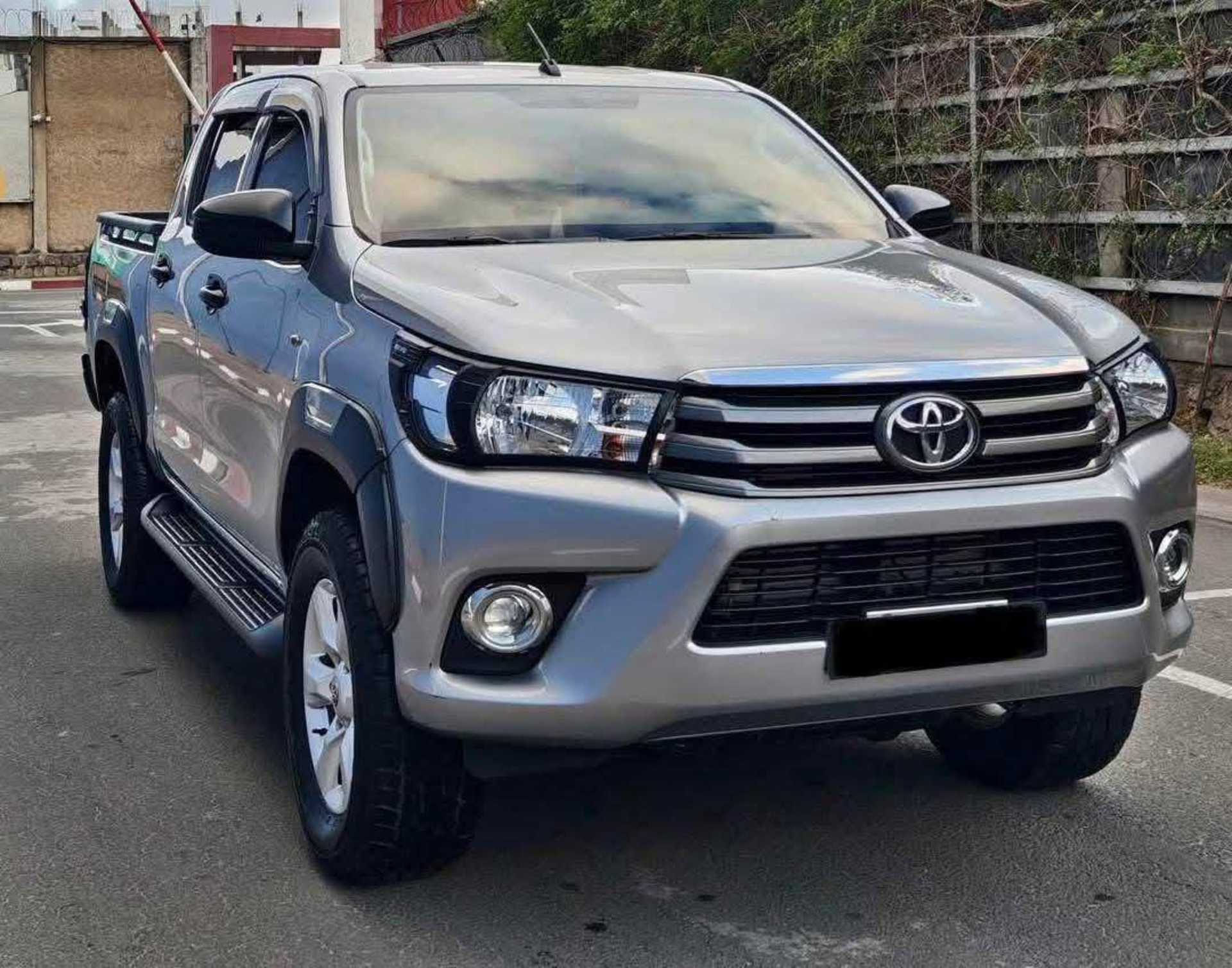Toyota Hilux REVO D4D - 1
