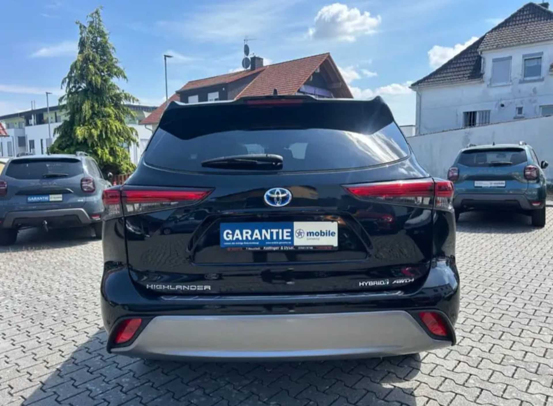 Toyota Highlander  Luxury AWD - 9