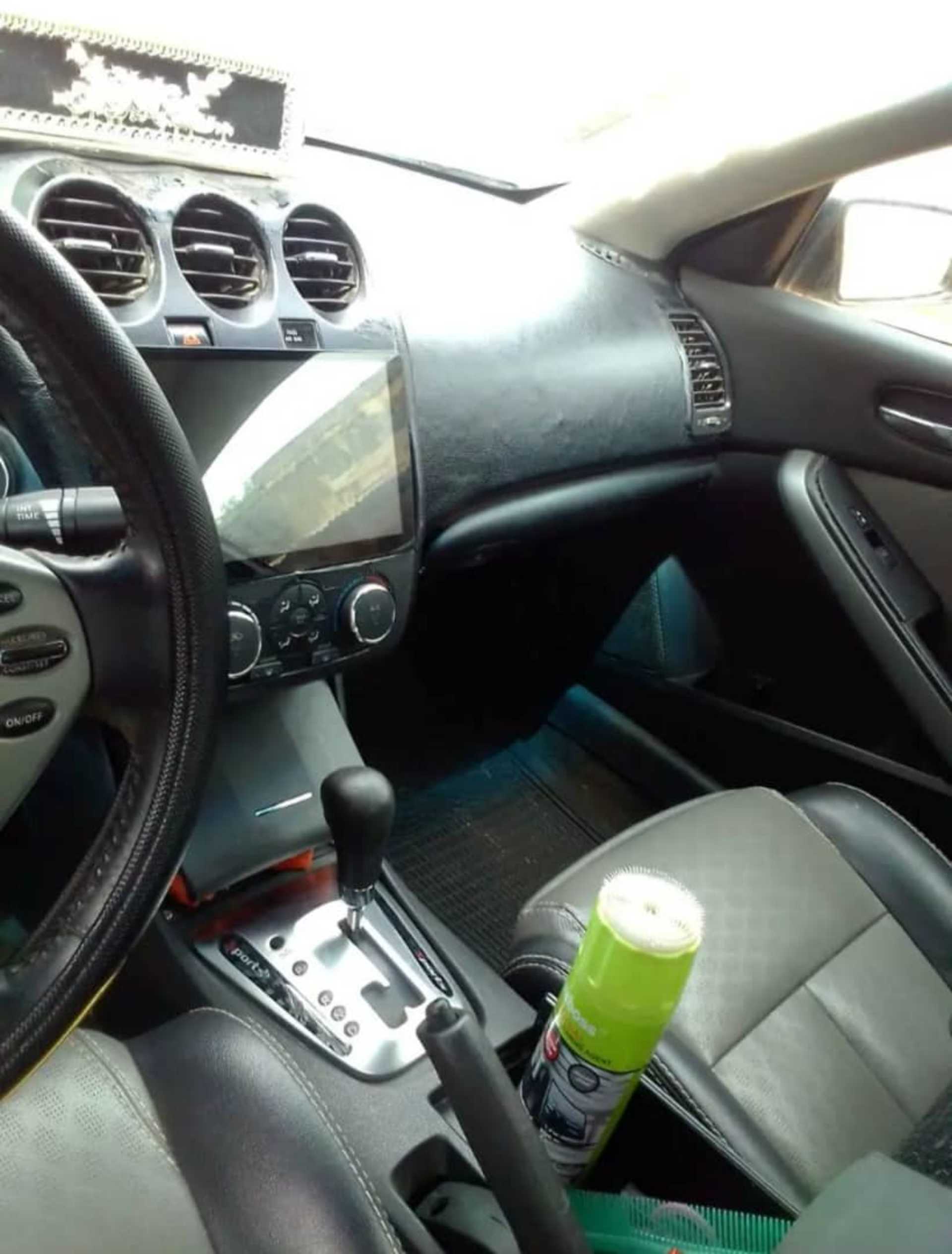 Nissan Altima - 3