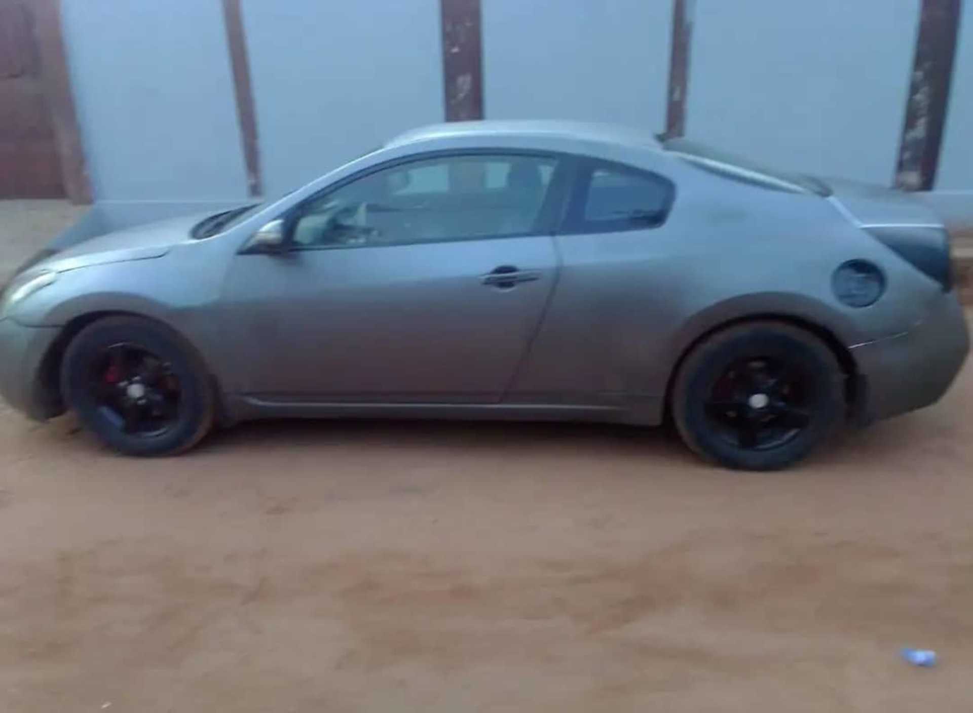 Nissan Altima - 7