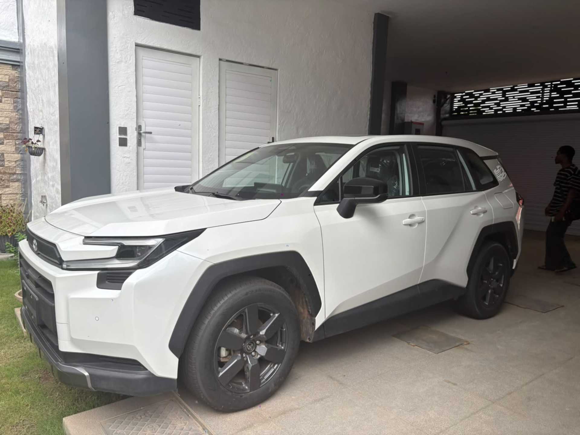 Toyota RAV4 - 1