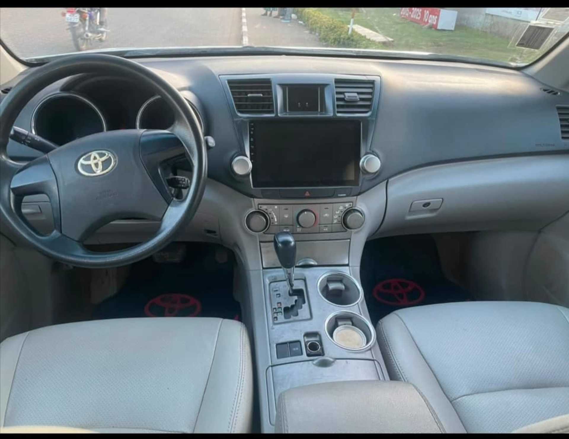 Toyota Highlander - 2