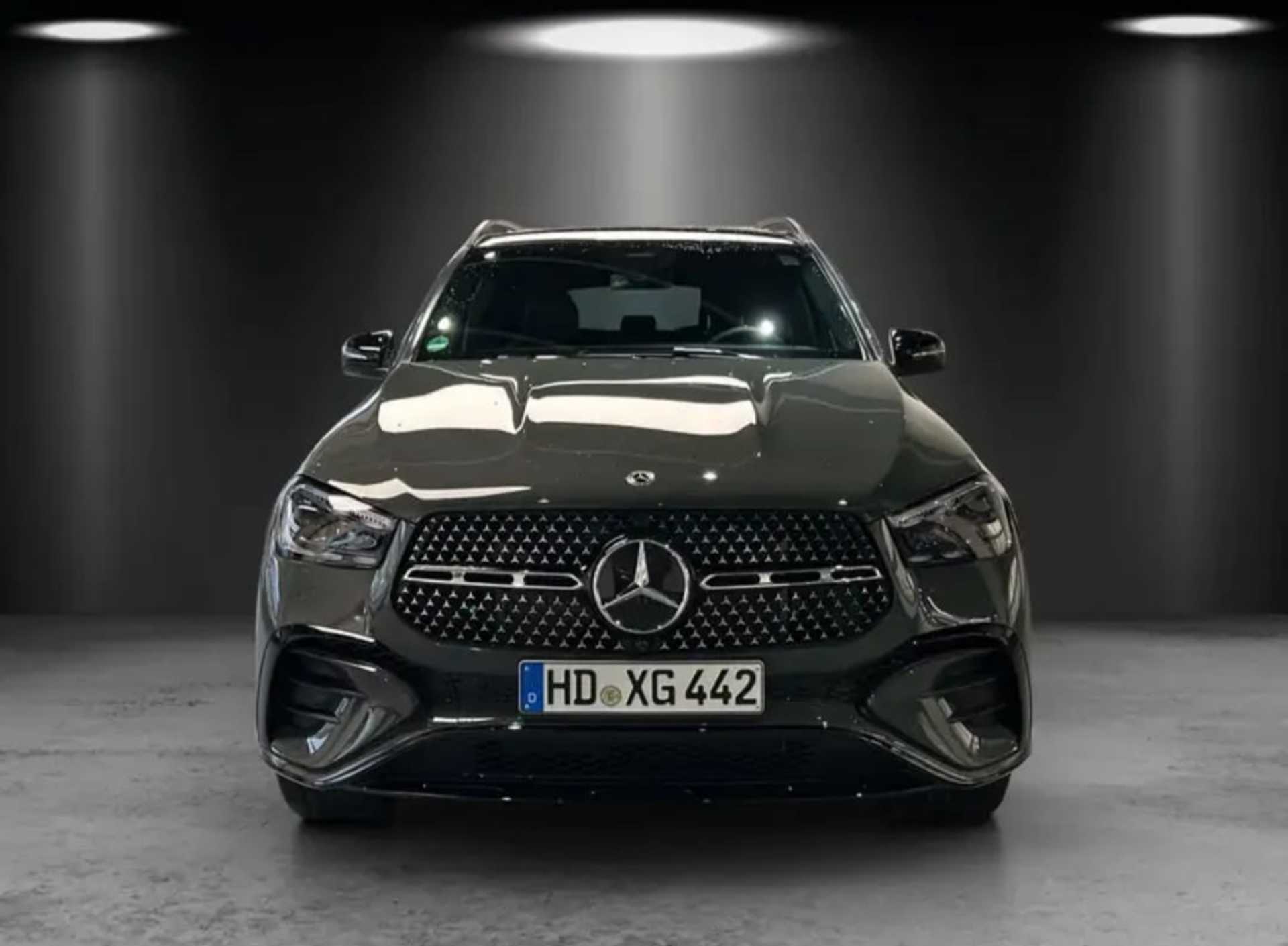 Mercedes-Benz GLE-Class - 1