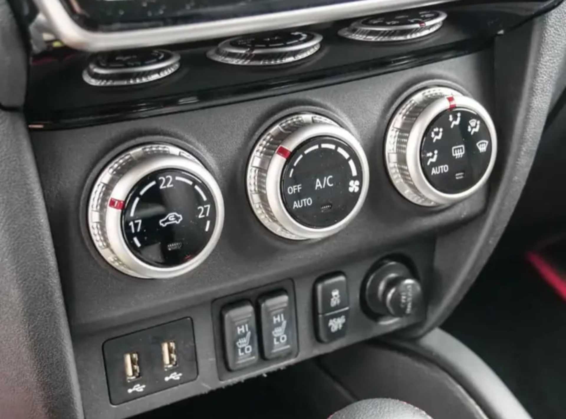 Mitsubishi RVR - 5
