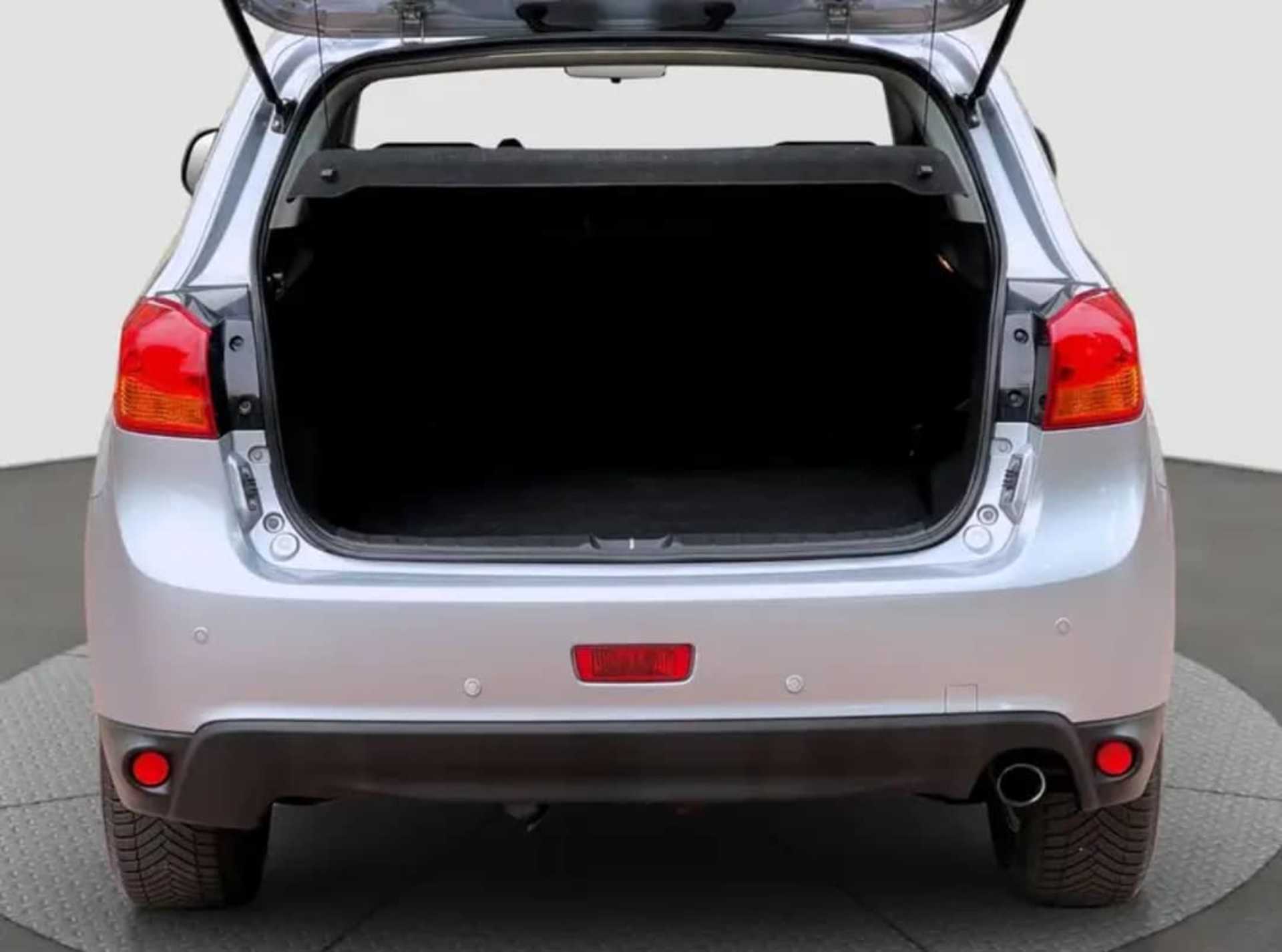 Mitsubishi ASX - 7