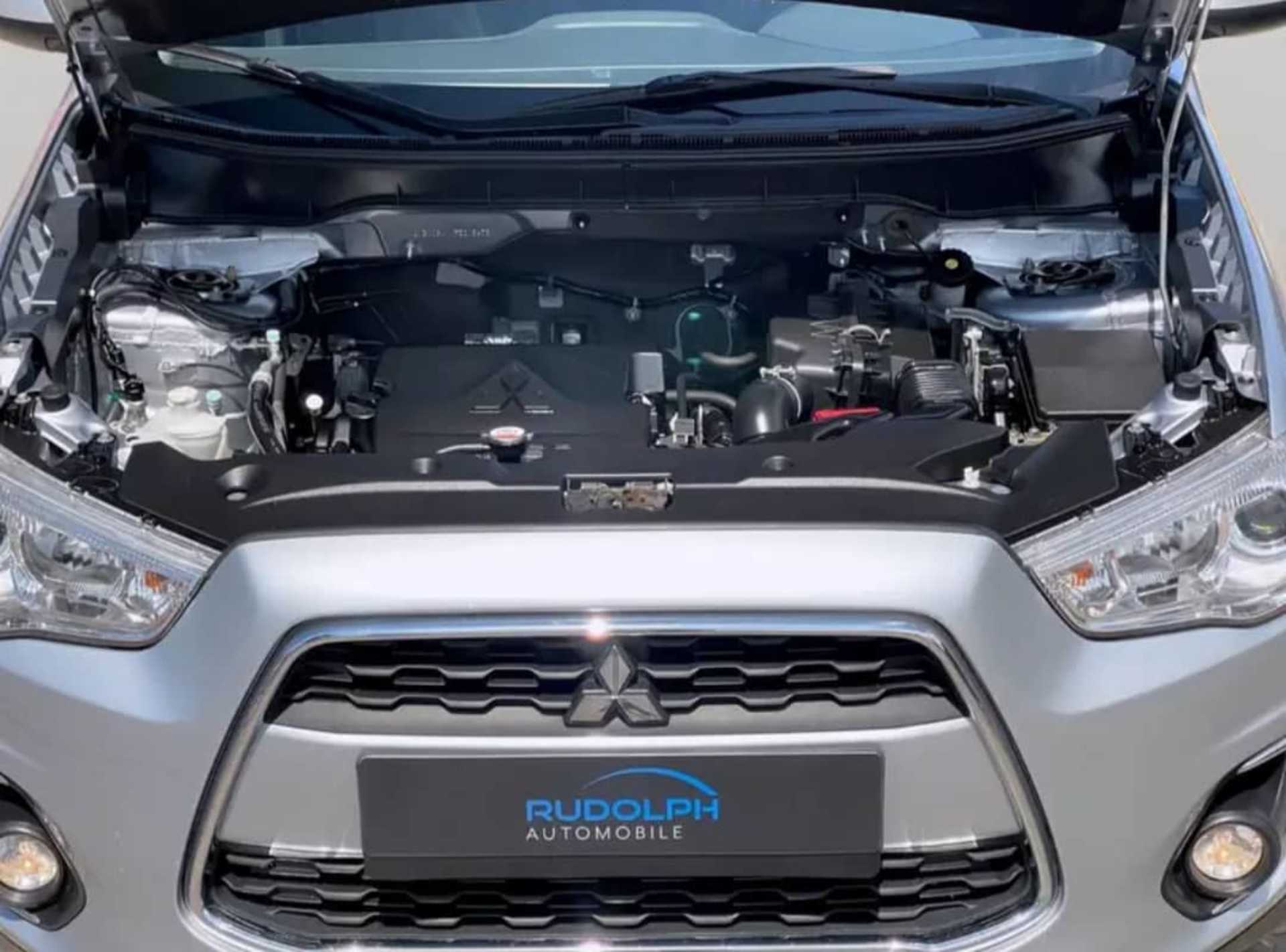 Mitsubishi ASX - 10
