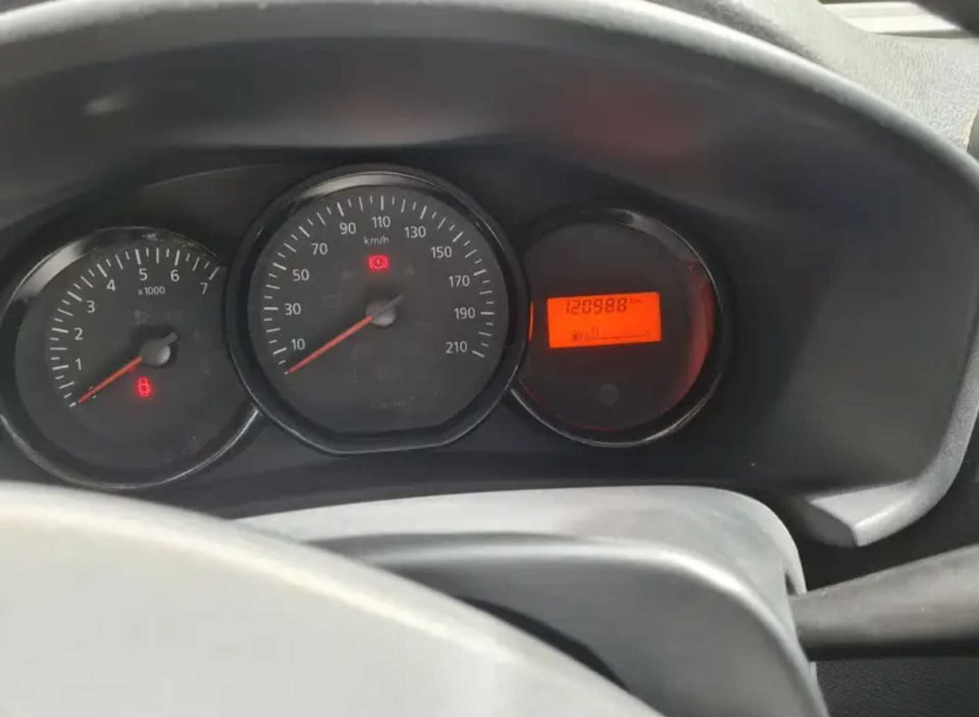 Dacia Sandero - 4