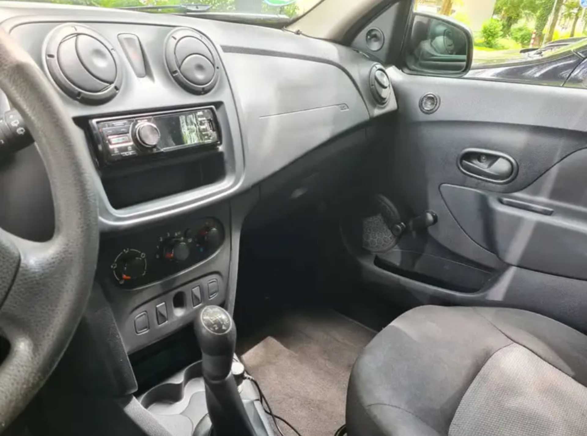 Dacia Sandero - 5