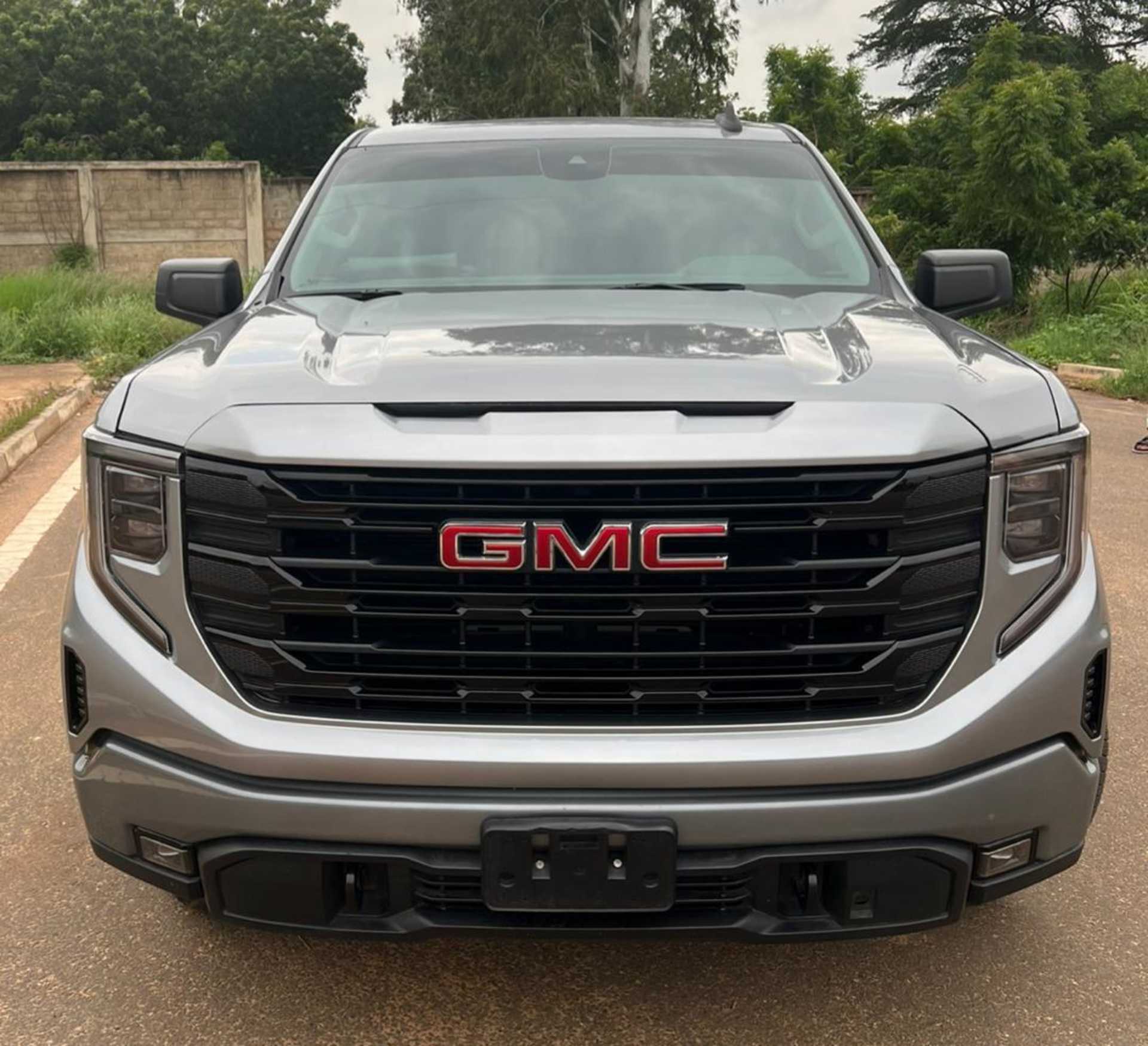 Gmc Sierra - 1