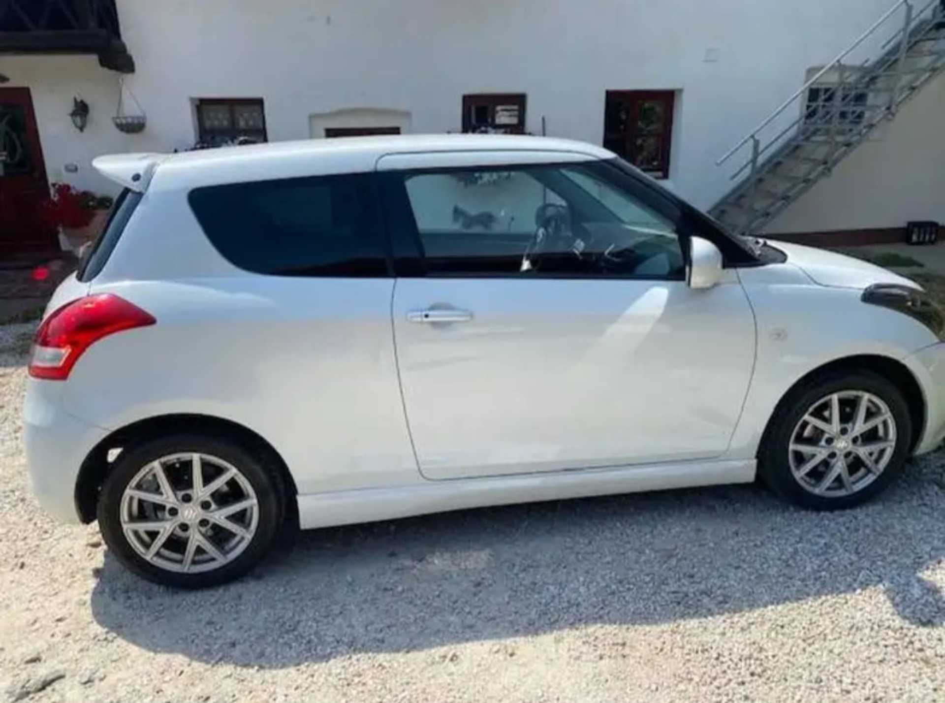 Suzuki Swift - 5