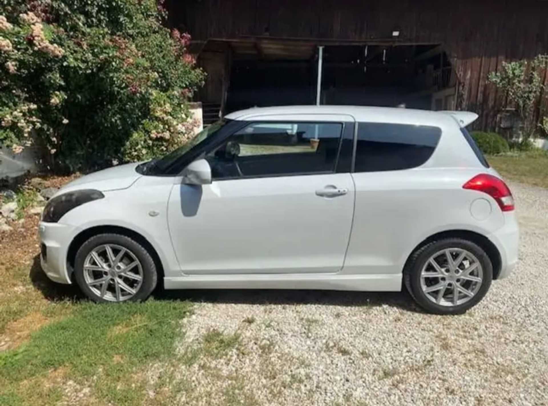 Suzuki Swift - 6