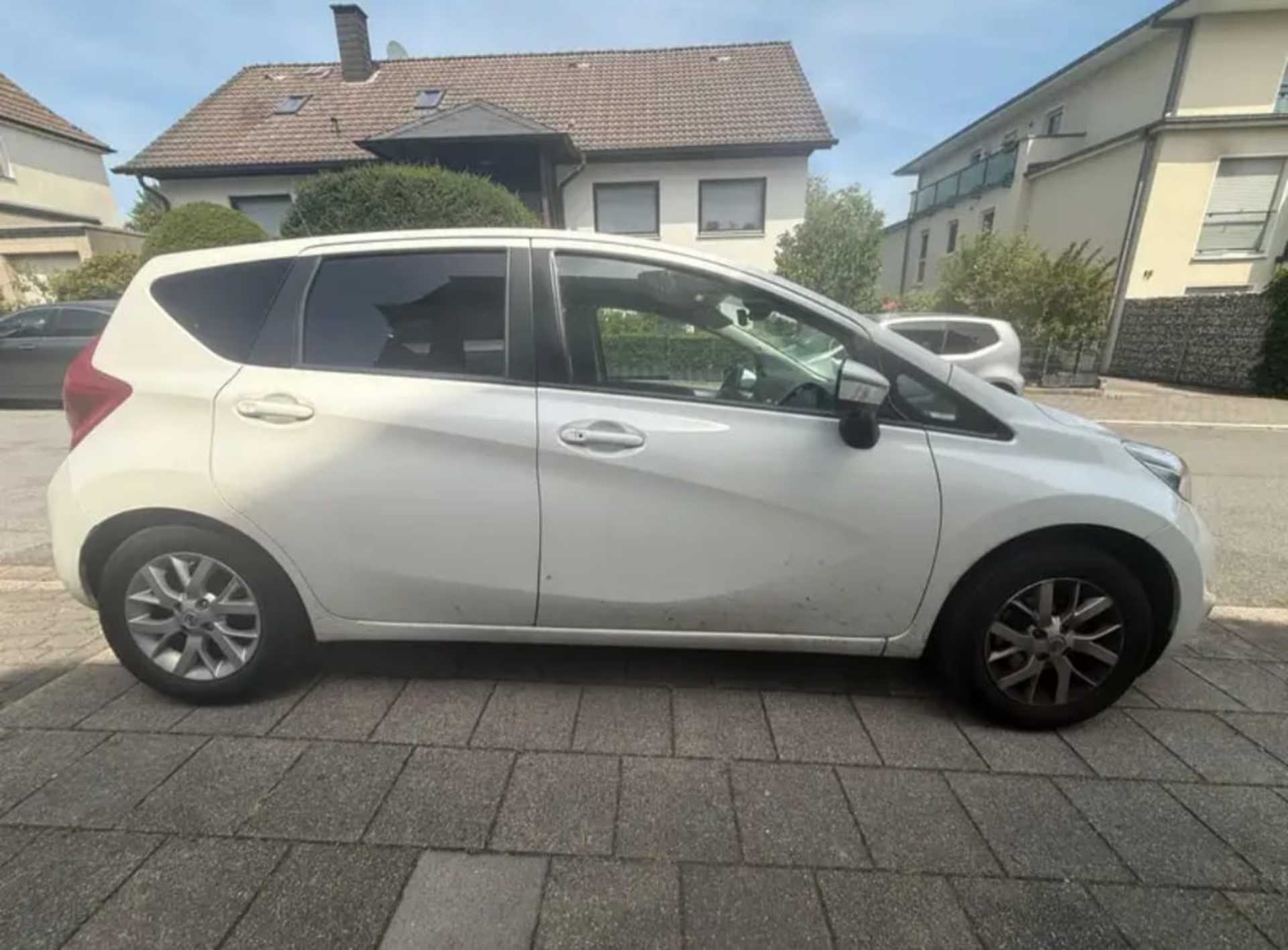 Nissan Versa Note - 5