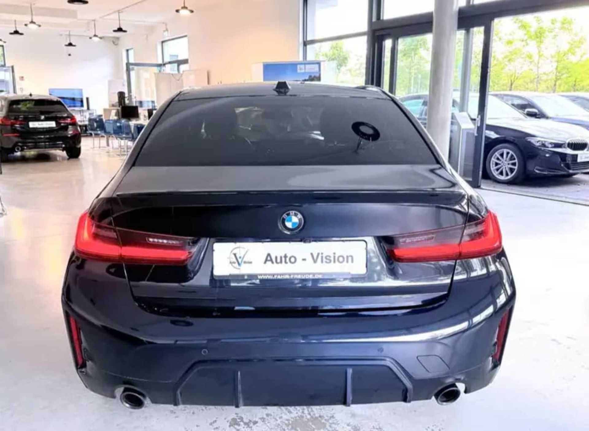 Bmw 318i - 10