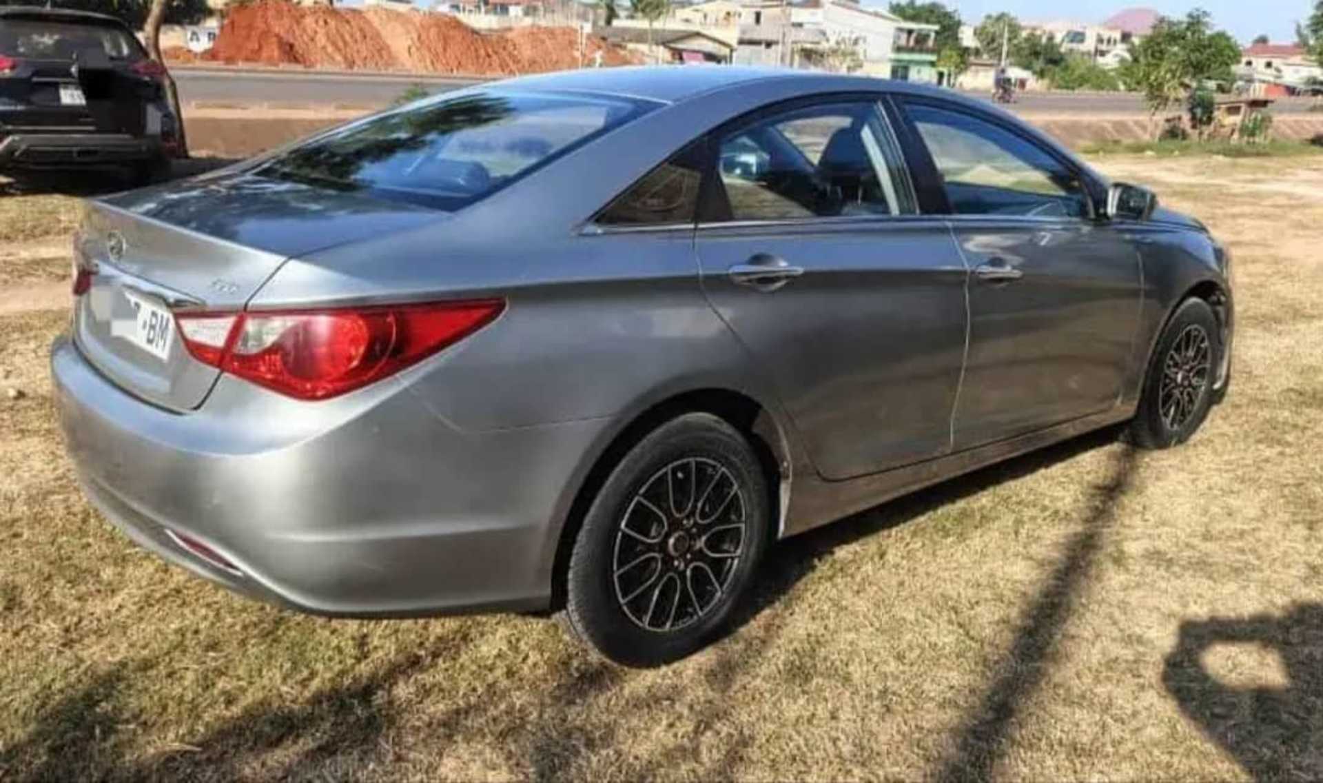 Hyundai Sonata - 6