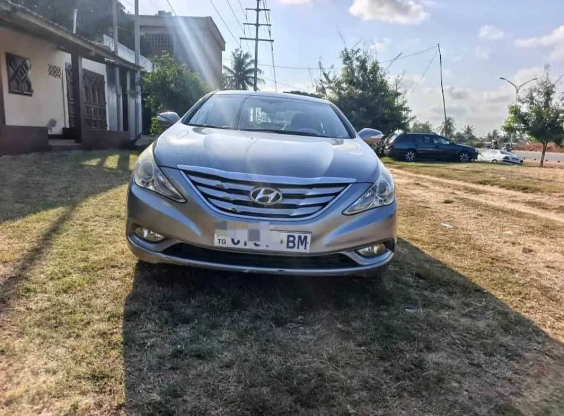 Hyundai Sonata - 8