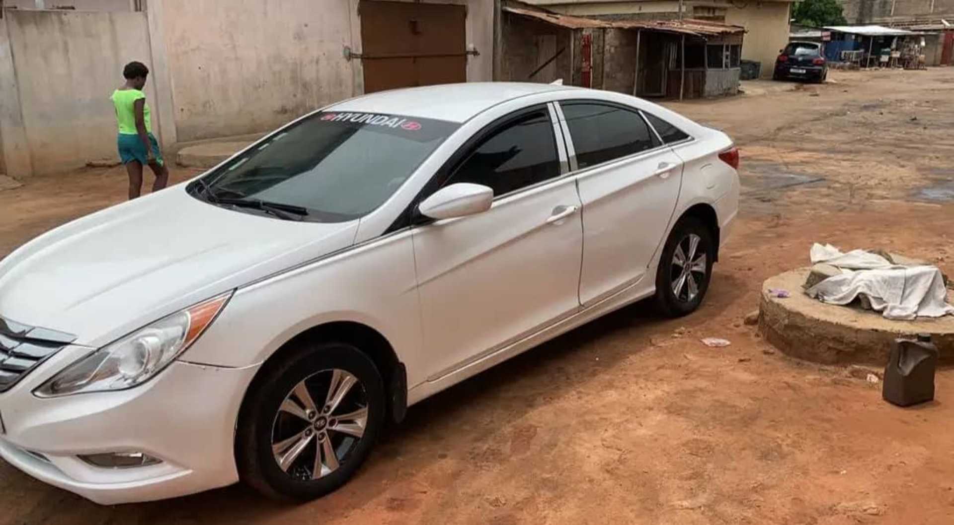 Hyundai Sonata - 3