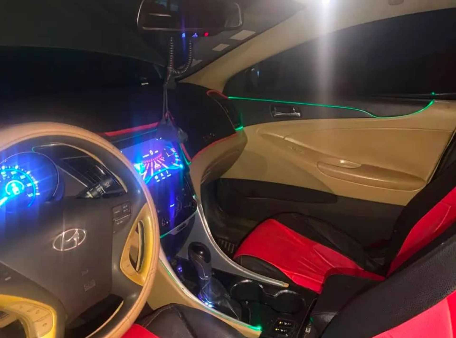 Hyundai Sonata - 2