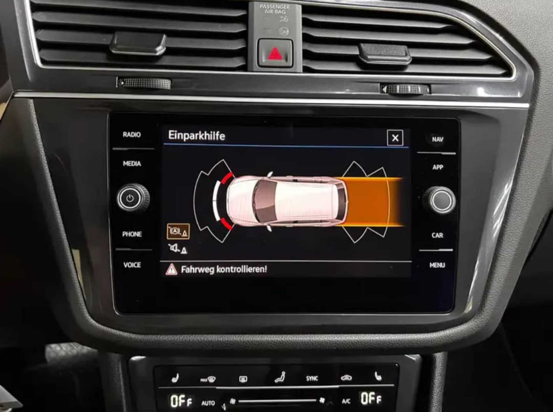 Volkswagen Tiguan - 4