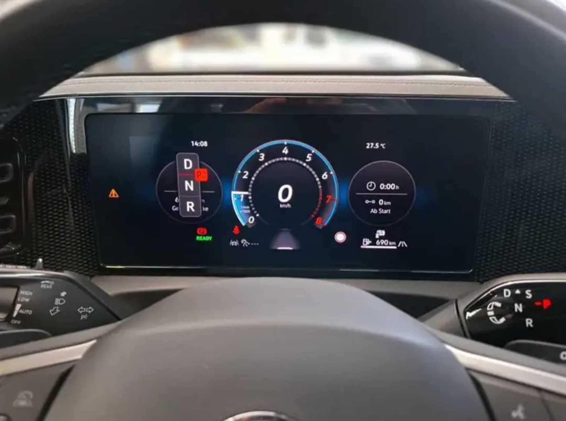 Volkswagen Tiguan - 3