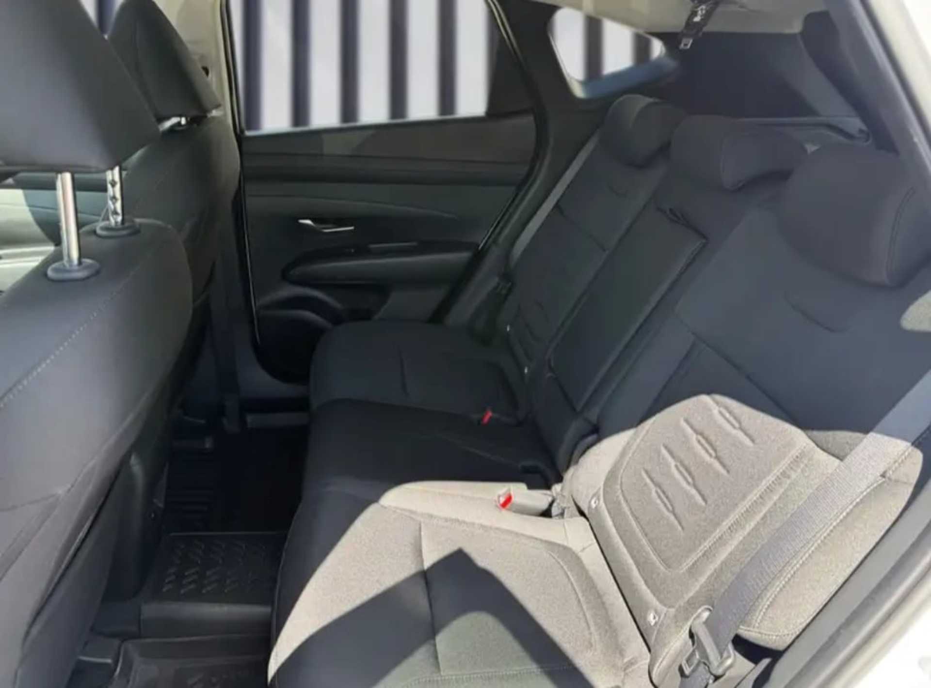 Hyundai Tucson - 8