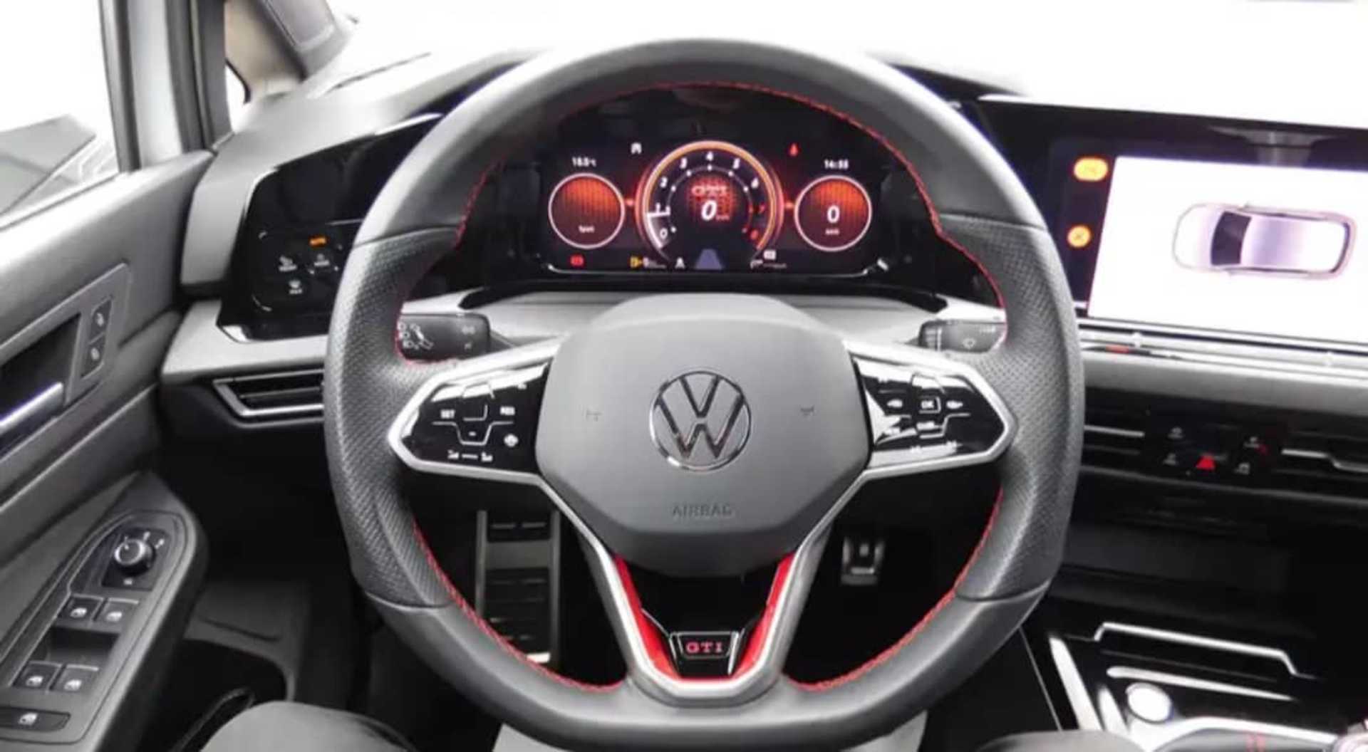 Volkswagen Golf VIII GTI - 3