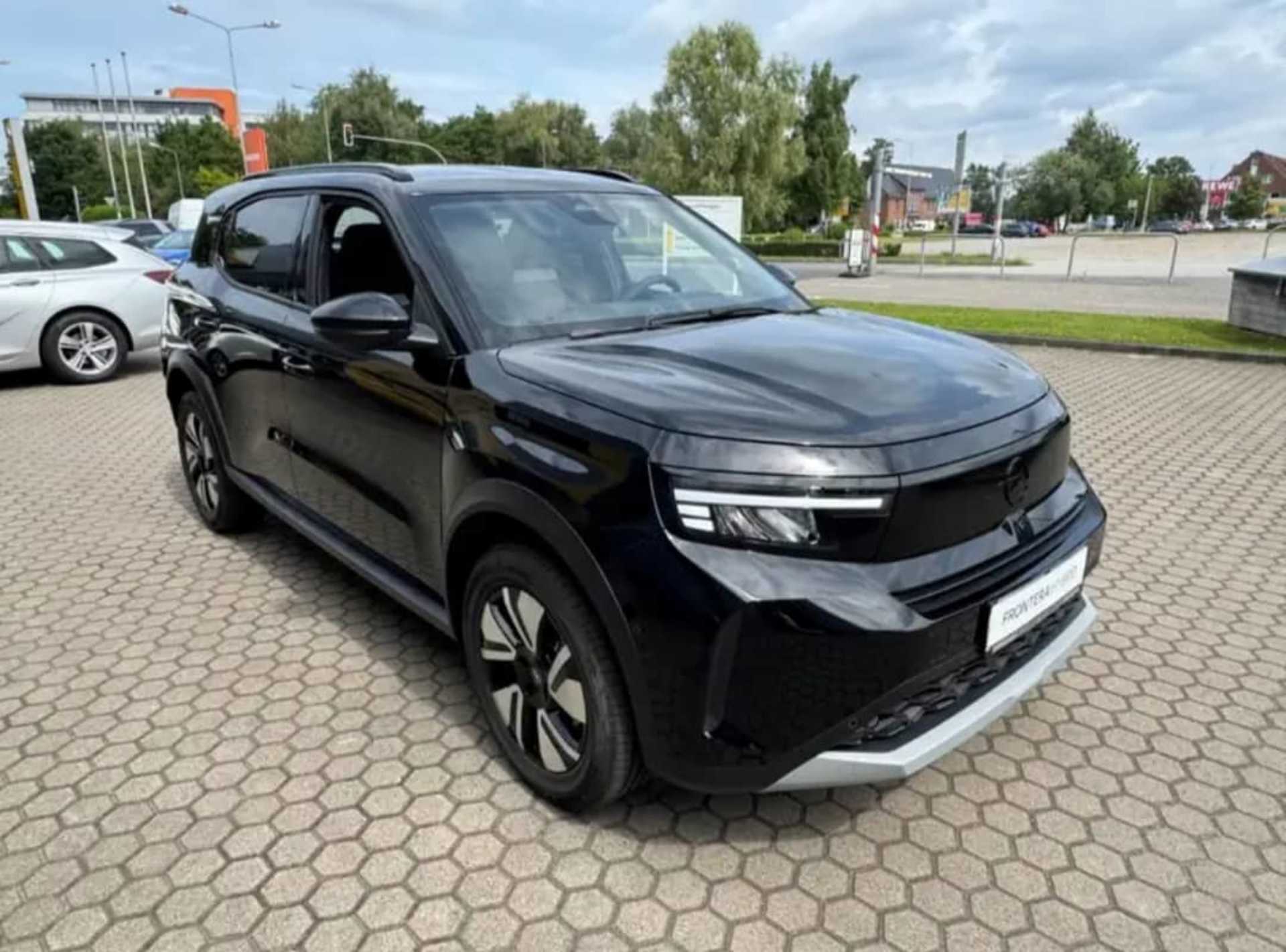 Opel Frontera - 1