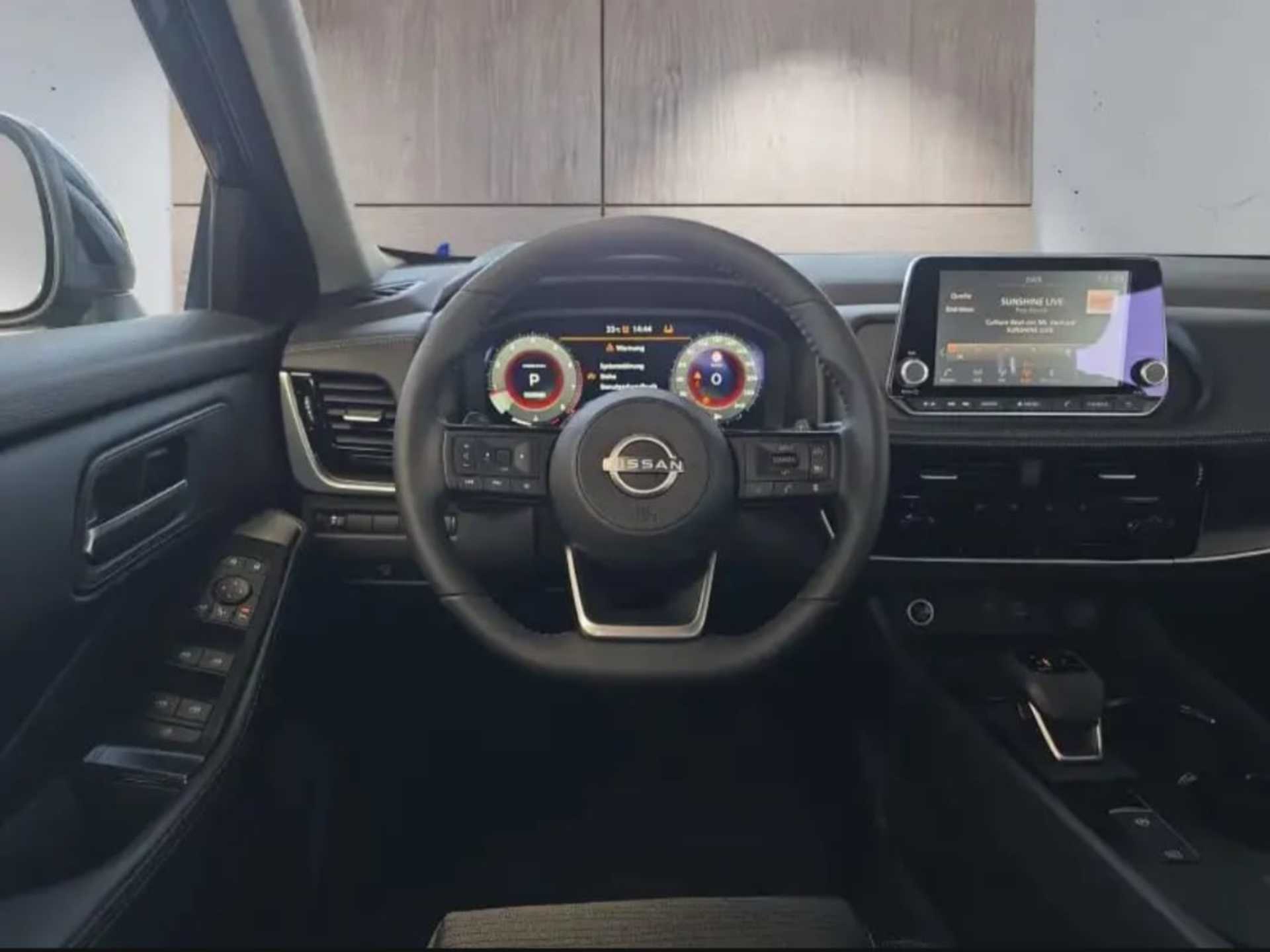 Nissan X-Trail - 2