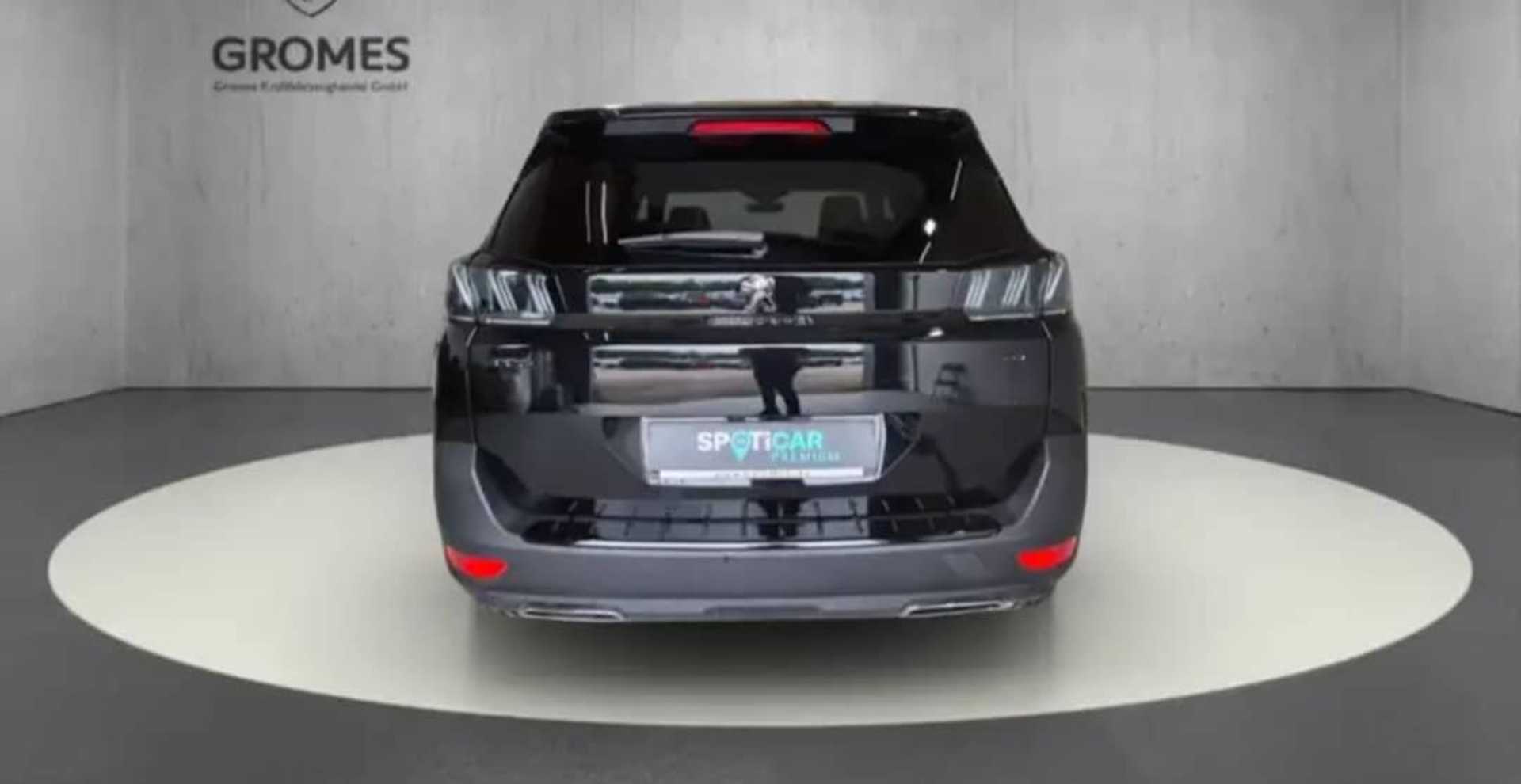 Peugeot 5008 - 10