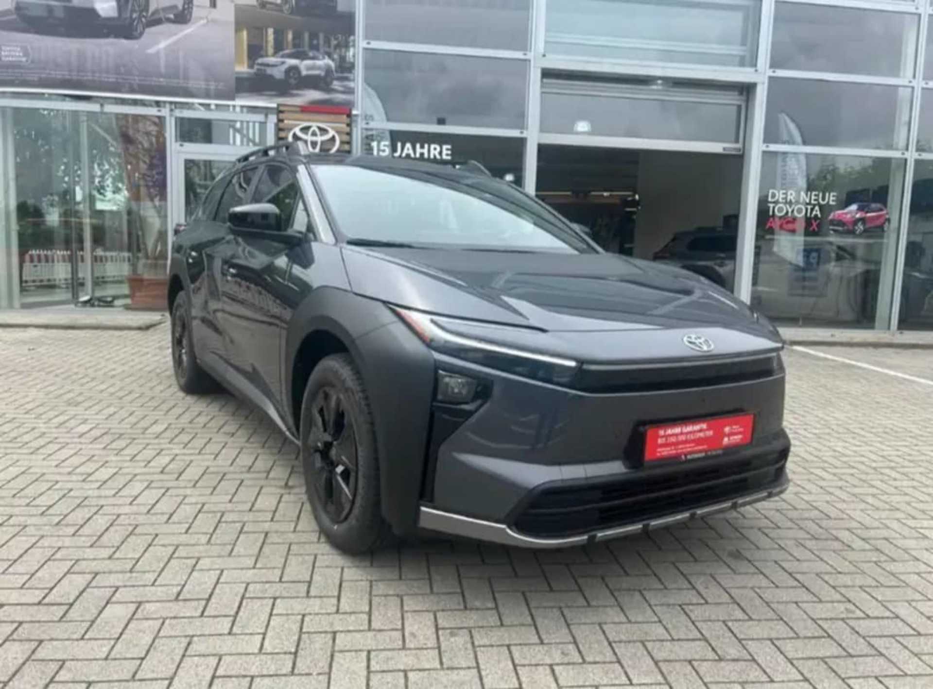 Toyota BZ4X Touring - 1
