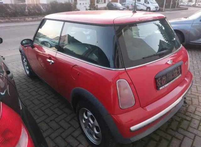 Mini Cooper — 10/10