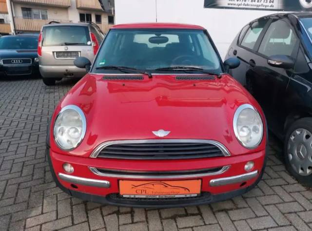 Mini Cooper — 7/10