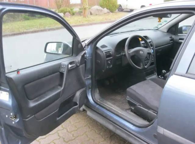 Opel Astra  1.2 Comfort — 3/9
