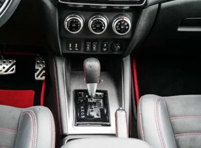 Mitsubishi RVR — 4/10