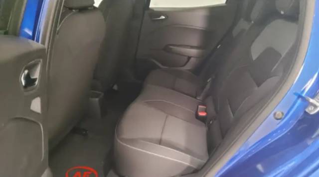 Mitsubishi Colt — 5/10