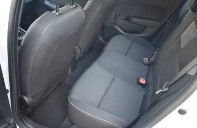 Mitsubishi Colt — 6/10