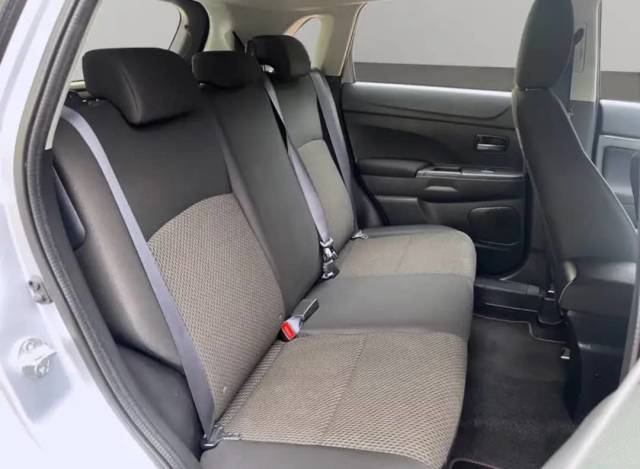 Mitsubishi ASX — 5/10