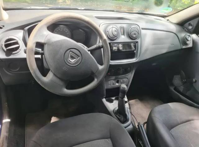 Dacia Sandero — 3/8