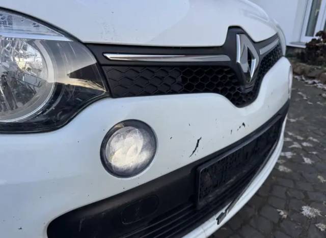 Renault Twingo — 4/9