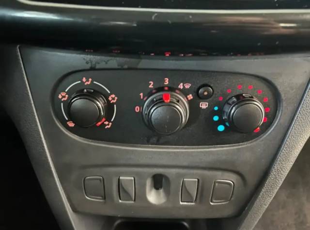 Dacia Sandero — 4/10